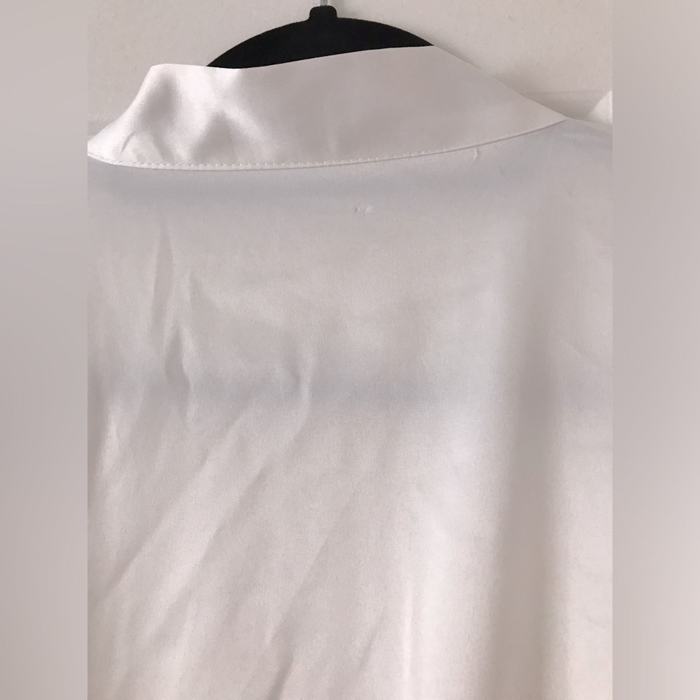 White Lace-Trim Satin Robe - Picture 11 of 15